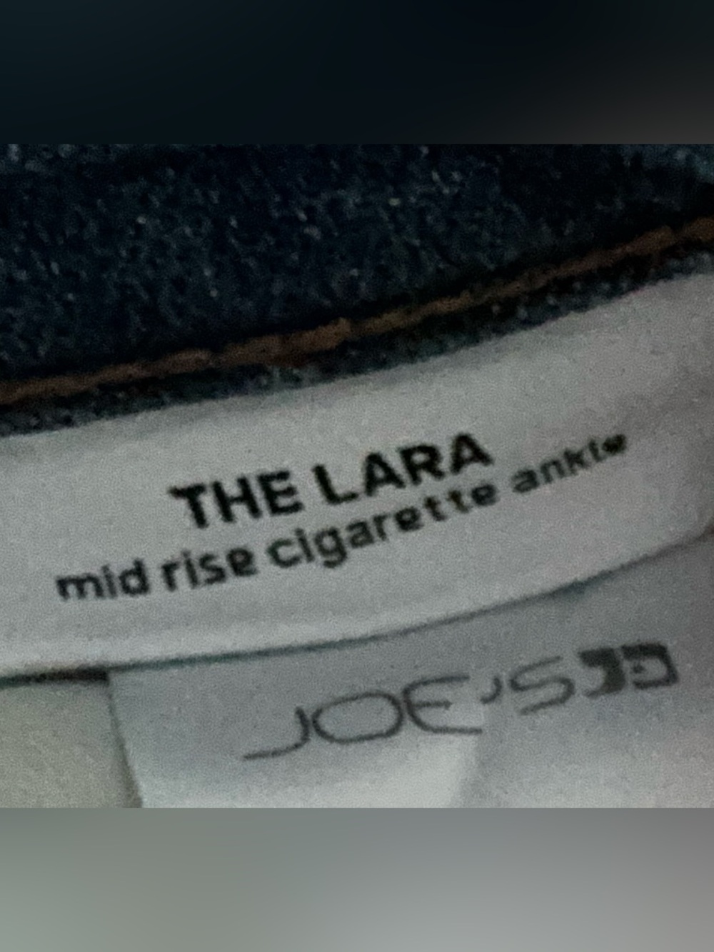 Joe's Jeans The Lara Mid Rise Ankle Cigarette SZ 29 Light distress EUC NO FLAWS - Picture 6 of 7